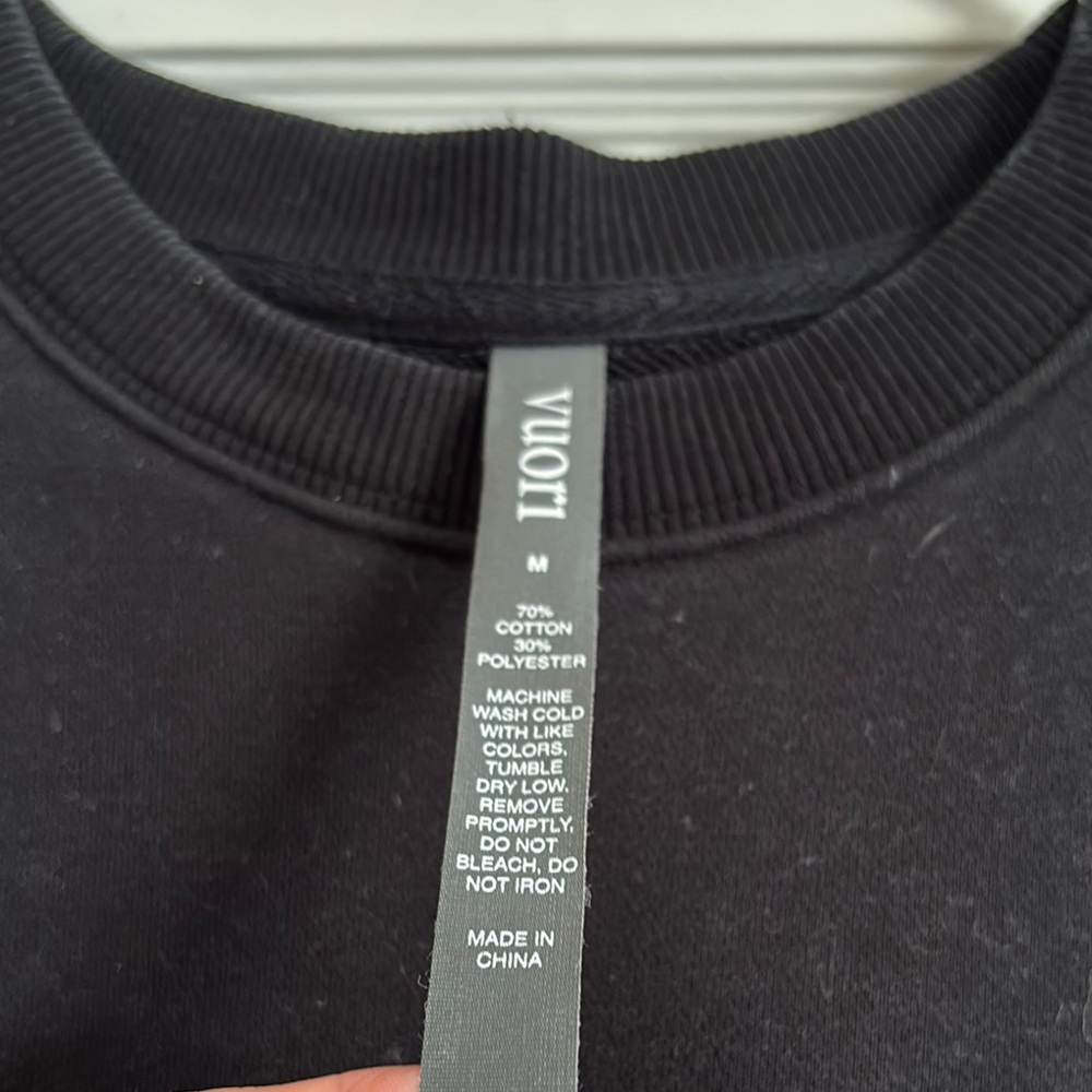 Vuori Black Crewneck Sweatshirt